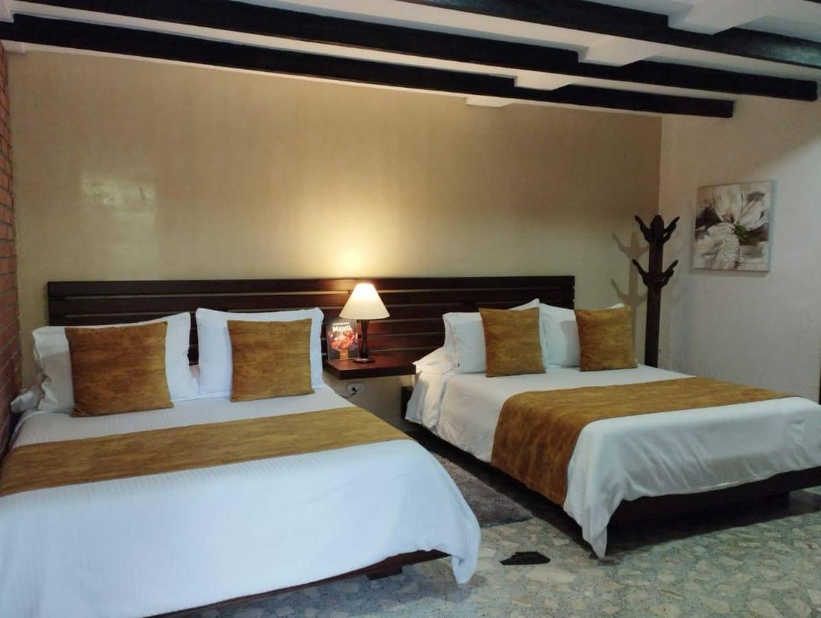 Hotel Visperas 산타 로사 데 카발 외부 사진
