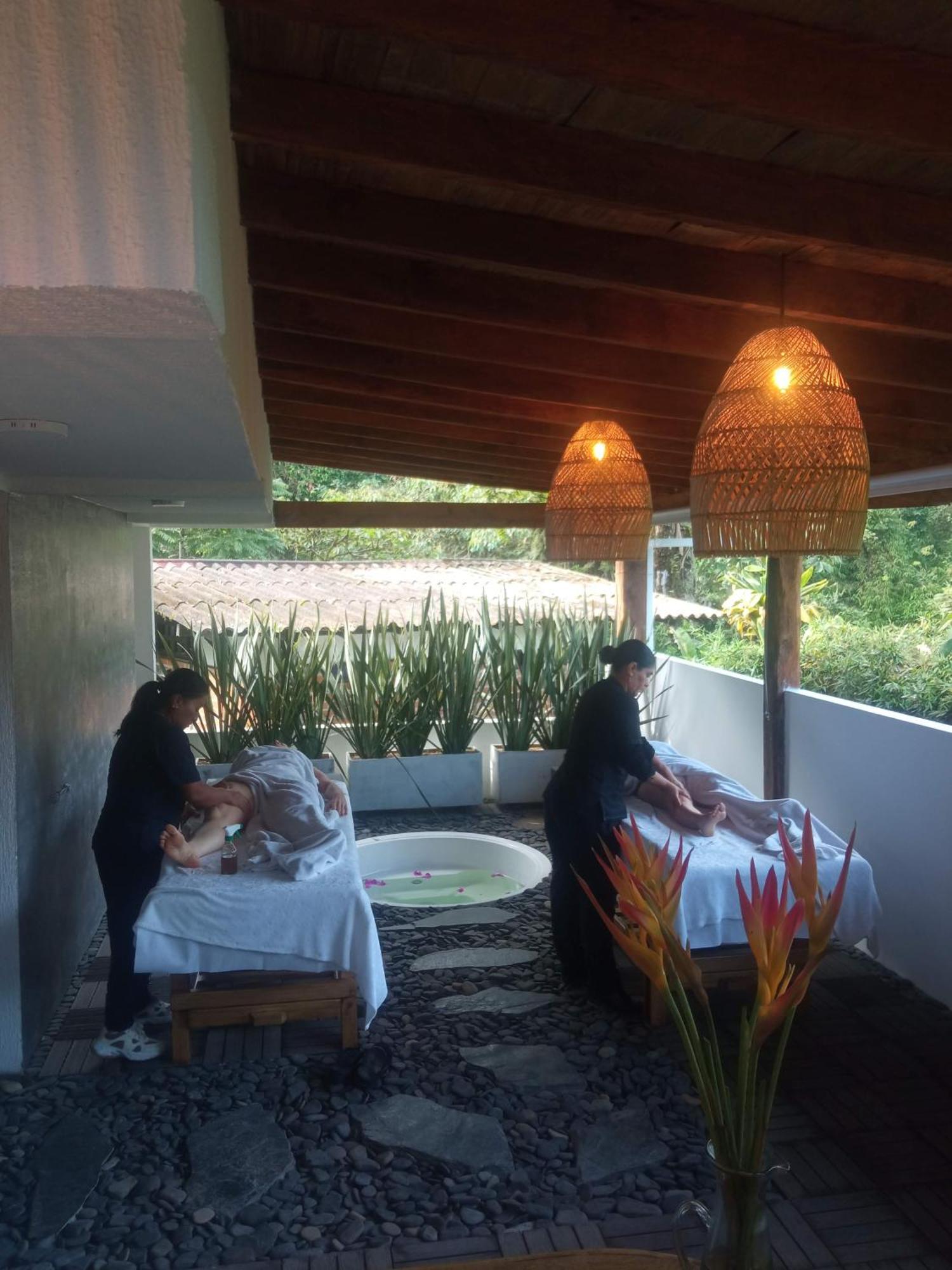 Hotel Visperas 산타 로사 데 카발 외부 사진