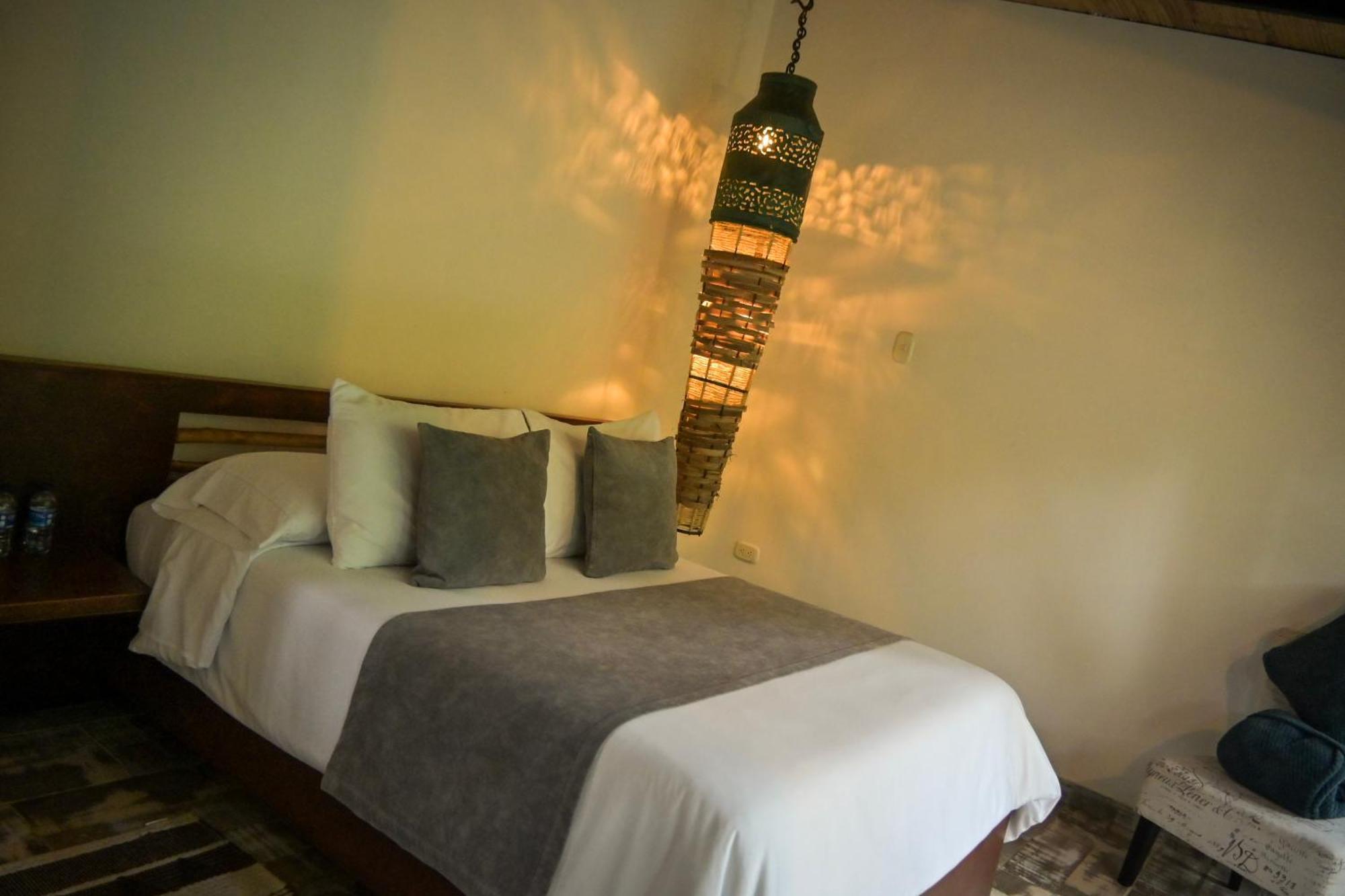 Hotel Visperas 산타 로사 데 카발 외부 사진