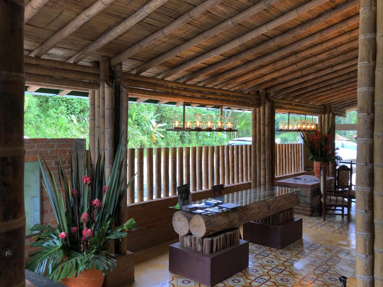 Hotel Visperas 산타 로사 데 카발 외부 사진